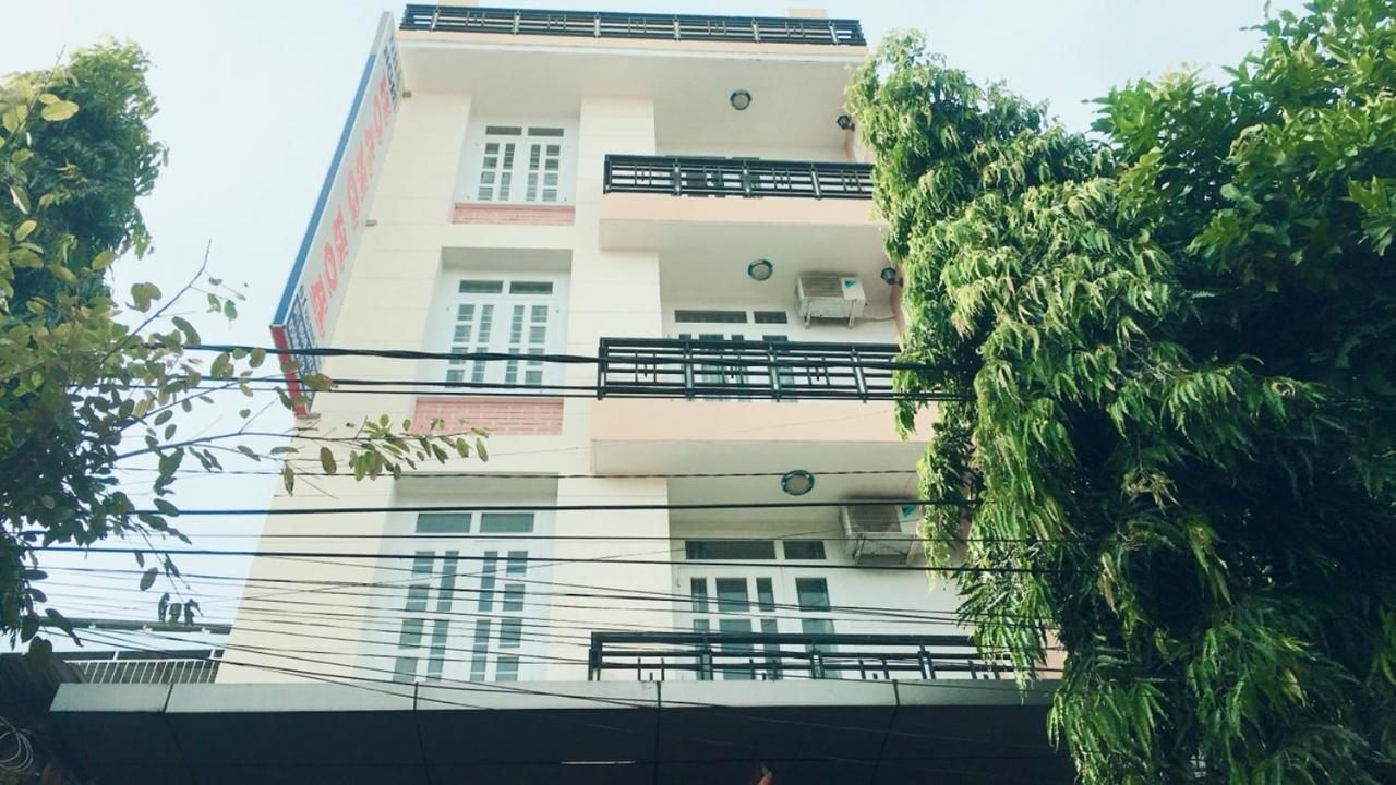 Hotel Nha Nghi Hoang Hoa Buon Ma Thuot Exterior foto